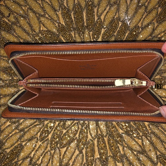 SOLD - Picture 6 of 8